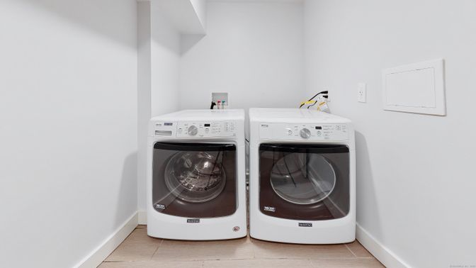 Interior, Washer, Wood Texture Flooring