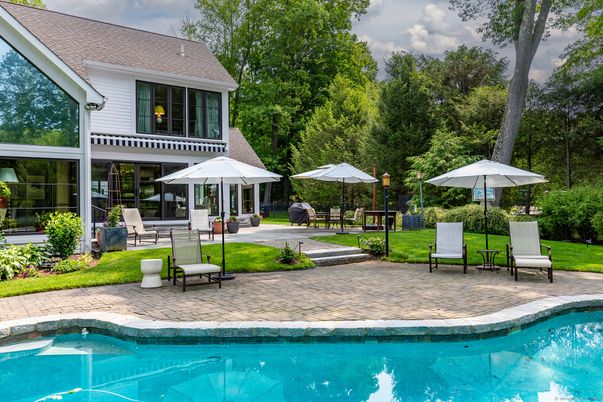 Exterior, Pool