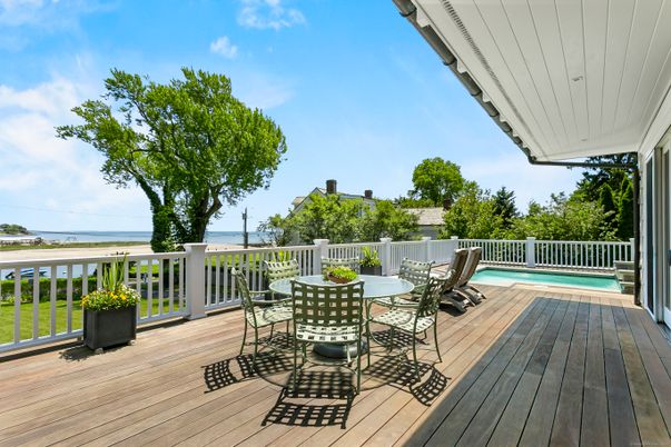 Exterior, Pool, Water
