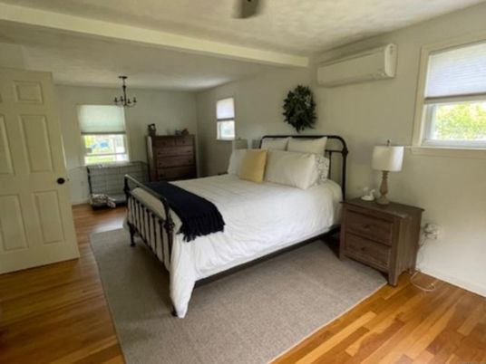 Bedroom, Interior, Pendant Lights, Wood Texture Flooring
