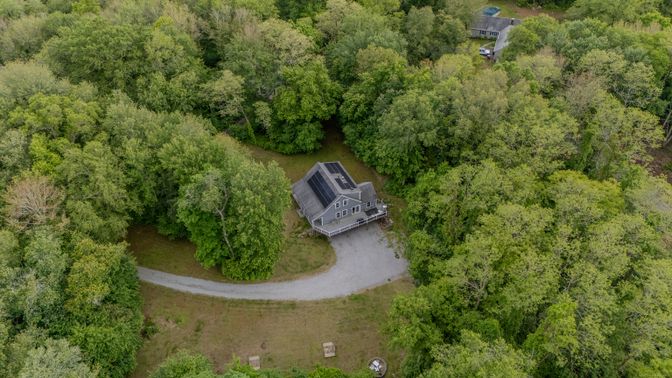 Exterior, Drone