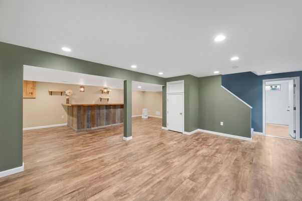 Interior, Recessed Lighting, Wood Texture Flooring