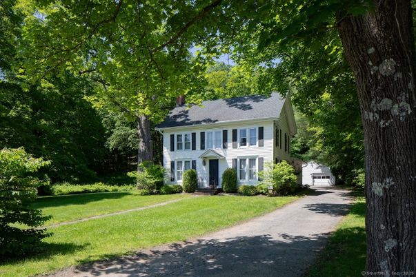 Exterior, Facade, Georgian