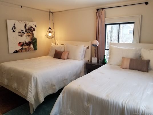 Bedroom, Interior, Pendant Lights
