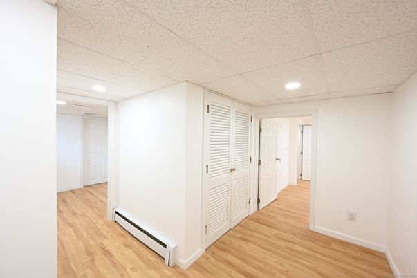 Empty room, Interior, Recessed Lighting, Wood Texture Flooring