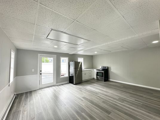 Interior, Kitchen, Recessed Lighting, Wood Texture Flooring