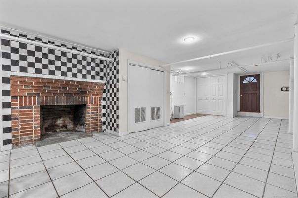 Empty room, Fireplace, Interior, Recessed Lighting