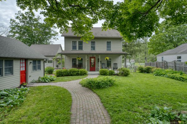 Backyard, Exterior, Facade, Cape Cod