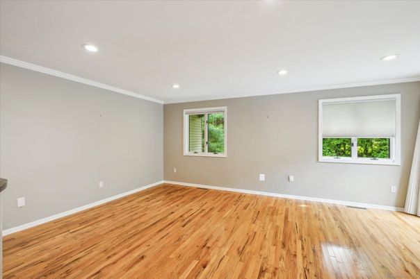 Empty room, Interior, Recessed Lighting, Wood Texture Flooring