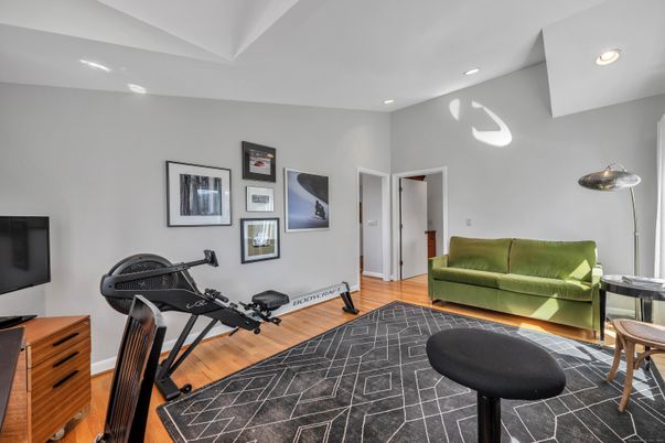 Fitness Equipment, Interior, Recessed Lighting, Wood Texture Flooring