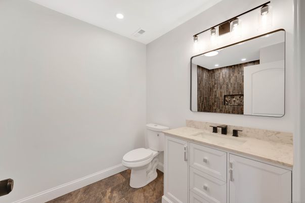 Bathroom, Interior, Recessed Lighting