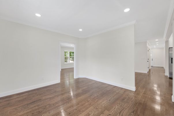 Empty room, Interior, Recessed Lighting, Wood Texture Flooring