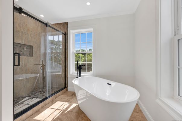 Bathroom, Free Standing Baths, Glass Shower, Interior, Recessed Lighting
