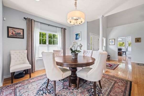 Chandelier, Dining room, Interior, Recessed Lighting, Wood Texture Flooring