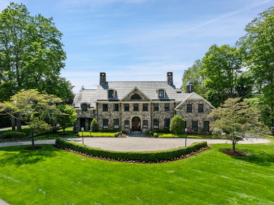 Backyard, Exterior, Facade, French Provincial