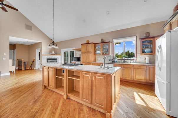 Interior, Kitchen, Pendant Lights, Wood Texture Flooring