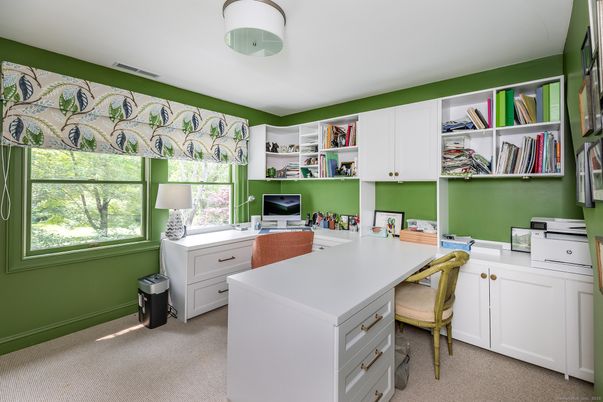 Home Office, Interior