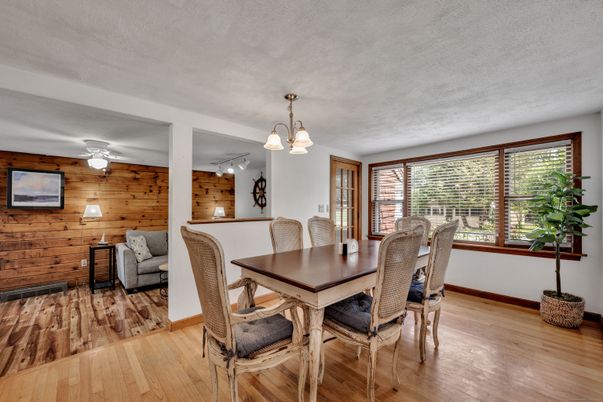 Chandelier, Dining room, Interior, Wood Texture Flooring, Wooden Walls