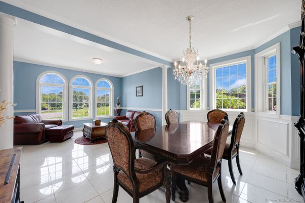 Chandelier, Dining room, Interior, Living room