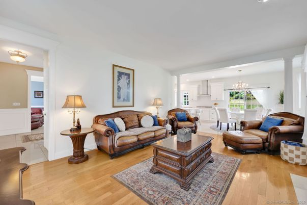 Chandelier, Dining room, Interior, Living room, Recessed Lighting, Wood Texture Flooring