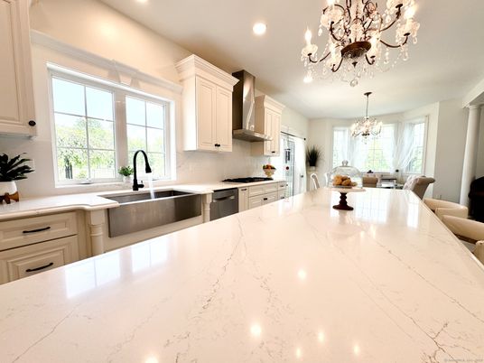 Chandelier, Dining room, Interior, Kitchen, Recessed Lighting