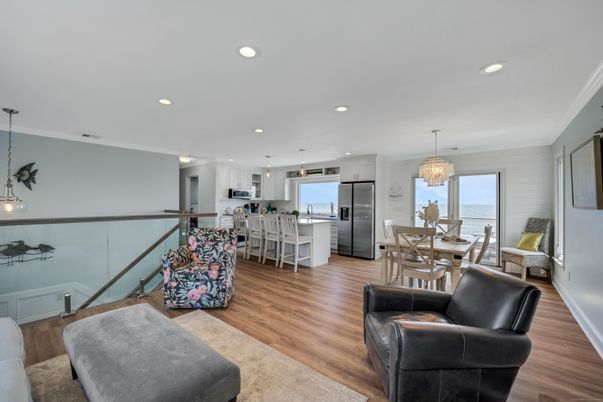 Chandelier, Dining room, Interior, Kitchen, Pendant Lights, Recessed Lighting, Stainless Steel Appliances, Wood Texture Flooring
