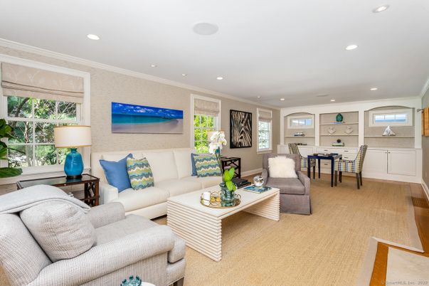 Dining room, Interior, Living room, Recessed Lighting