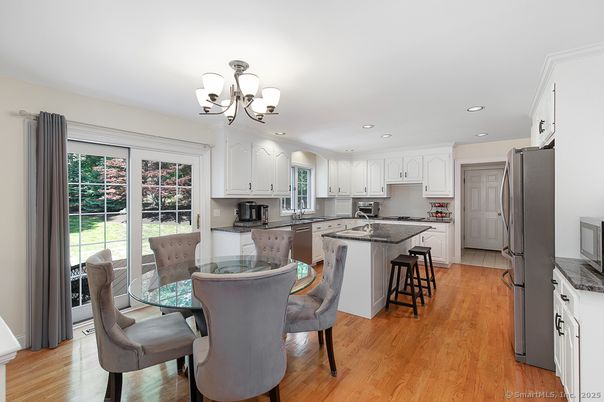 Chandelier, Dining room, Interior, Kitchen, Recessed Lighting, Wood Texture Flooring