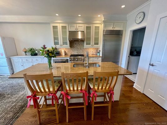 Dining room, Interior, Kitchen, Recessed Lighting, Stainless Steel Appliances, Wood Texture Flooring