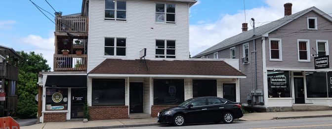 Exterior, Facade, Rowhouse