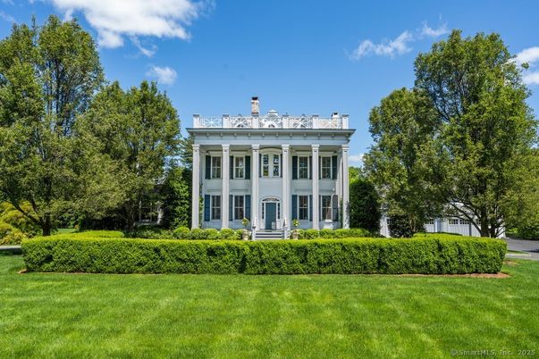 Backyard, Exterior, Facade, Georgian