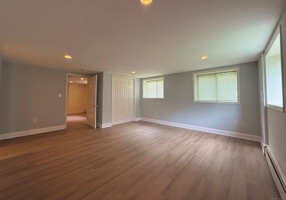 Empty room, Interior, Recessed Lighting, Wood Texture Flooring