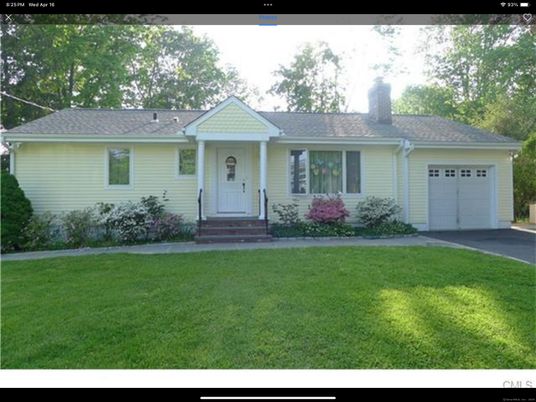 Attached, Exterior, Facade, Ranch
