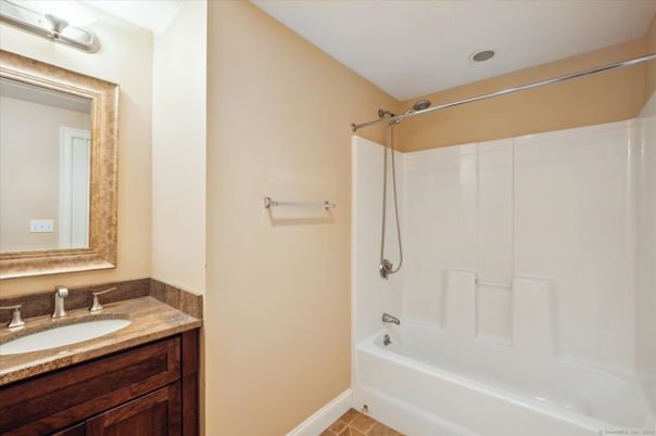 Bathroom, Interior, Recessed Lighting