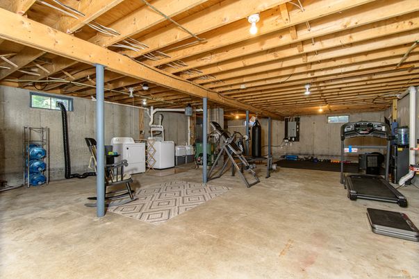 Fitness Equipment, Interior, Wooden Beams