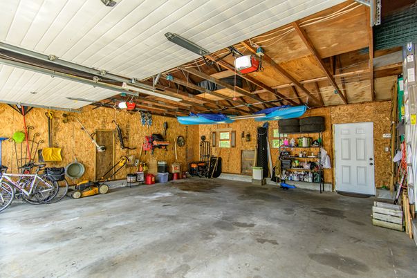 Garage, Interior, Wooden Beams, Wooden Ceilings