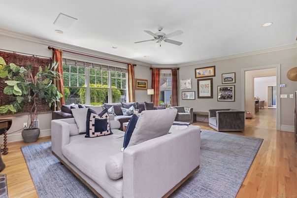 Interior, Living room, Recessed Lighting, Wood Texture Flooring