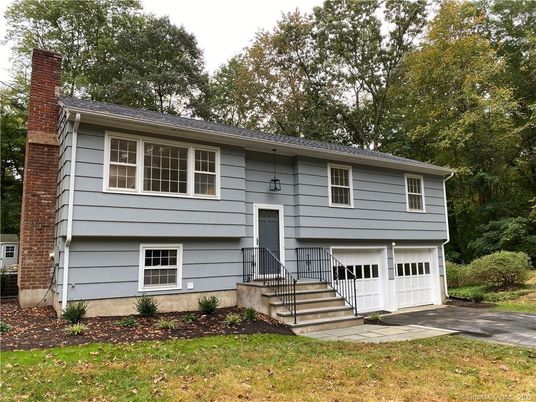 Attached, Exterior, Facade, Raised Ranch