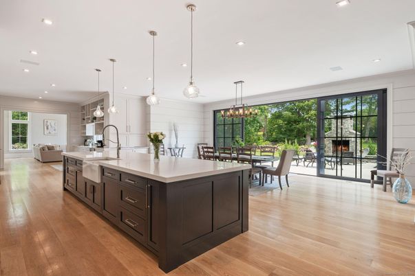Dining room, Interior, Kitchen, Pendant Lights, Recessed Lighting, Wood Texture Flooring