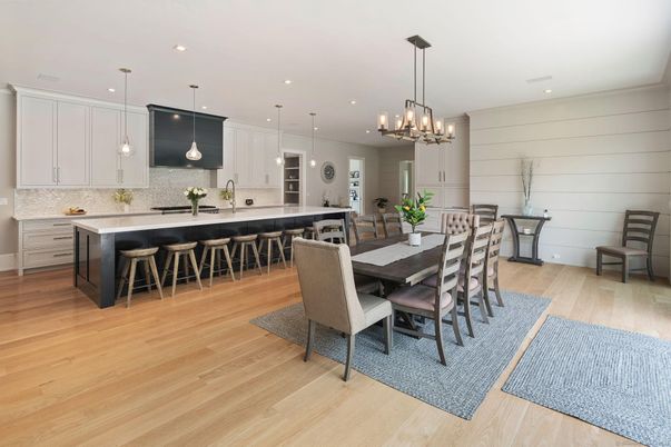 Chandelier, Dining room, Interior, Kitchen, Pendant Lights, Recessed Lighting, Wood Texture Flooring