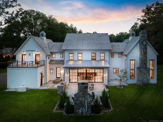 Backyard, Exterior, Facade, Farmhouse