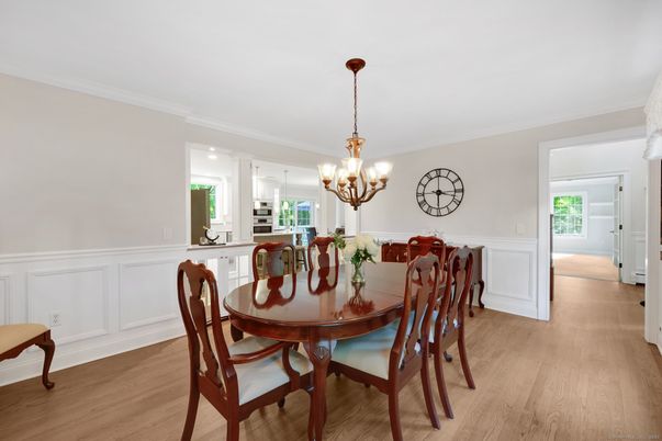 Chandelier, Dining room, Interior, Kitchen, Recessed Lighting, Wood Texture Flooring