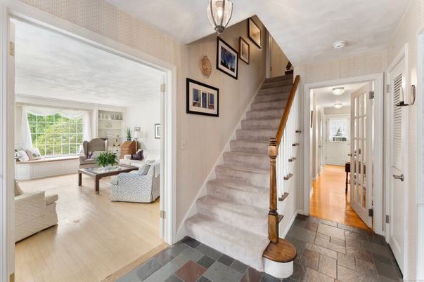 Interior, Living room, Pendant Lights, Wood Texture Flooring