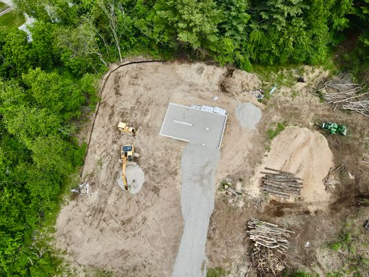 Exterior, Drone