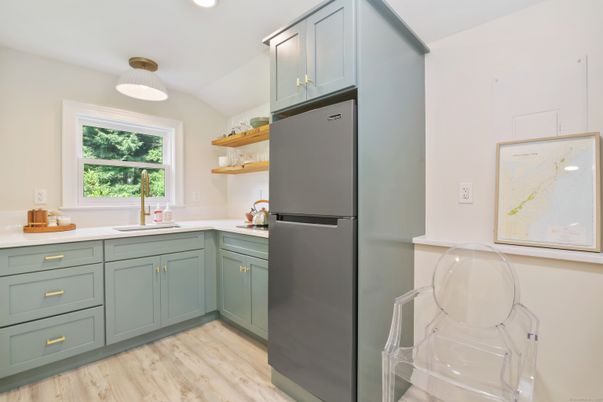 Interior, Kitchen, Pendant Lights, Recessed Lighting, Wood Texture Flooring