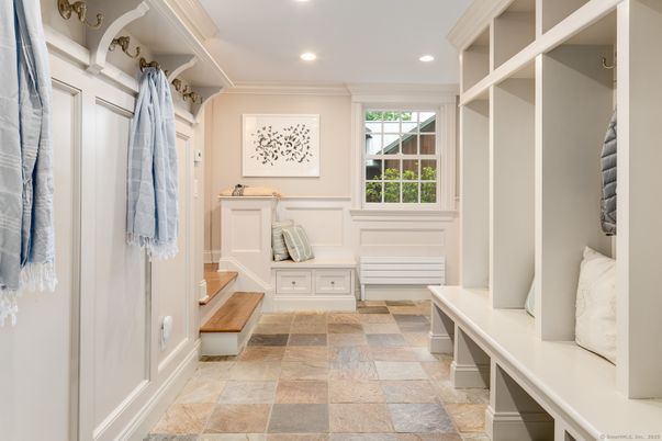 Interior, Recessed Lighting, Walk-in Closets