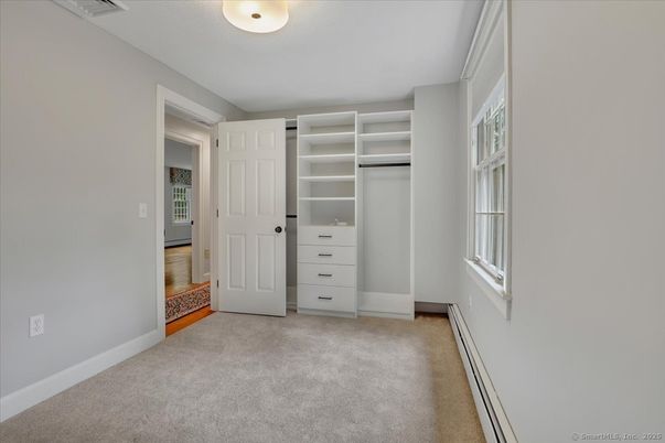 Empty room, Interior, Walk-in Closets