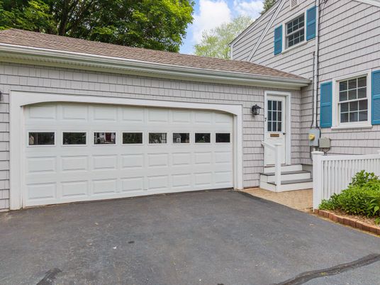 Detached Garage, Exterior