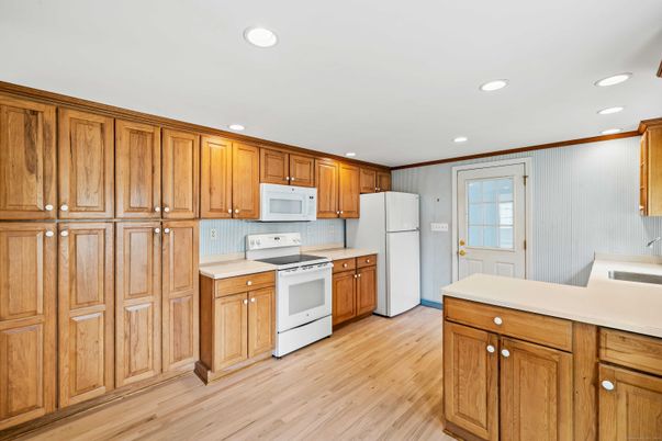 Interior, Kitchen, Recessed Lighting, Wood Texture Flooring
