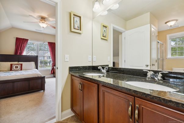 Bathroom, Bedroom, Dual Sink Vanities, Interior